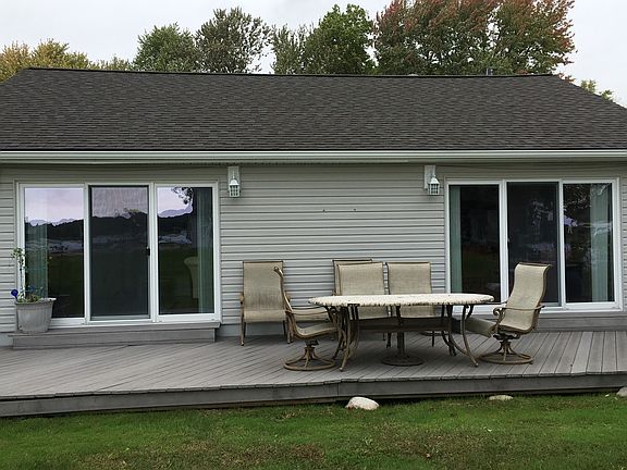 3rd image of 120 Coney Ave