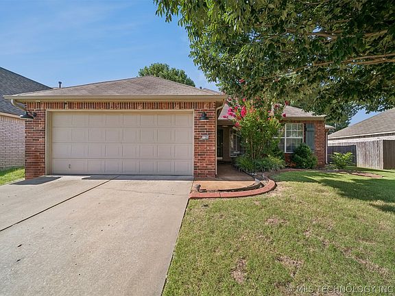 2nd image of 21204 E 39th Pl S