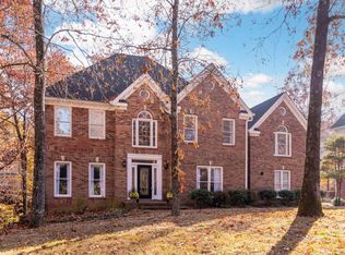 1912 Windy Oaks Ln, Hixson, TN 37343
