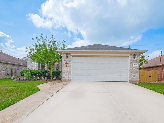 4th image of 17039 Gleneviss Dr