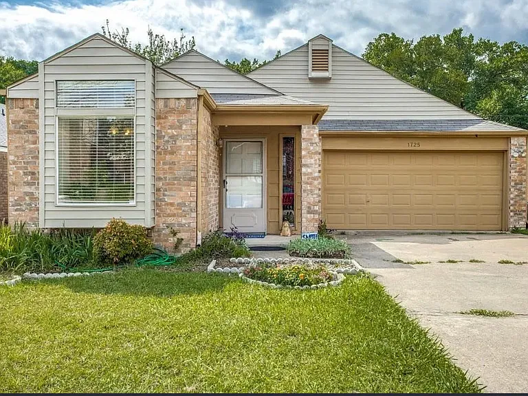 1725 Lemonwood Cir — Photo 6