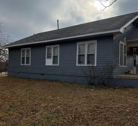 4th image of 2821 60th Ave NE