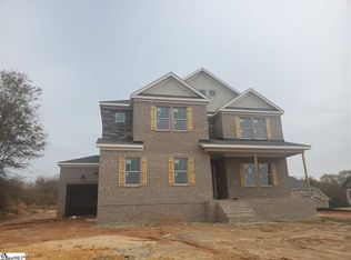 202 Willow Creek Ct, Simpsonville, SC 29681