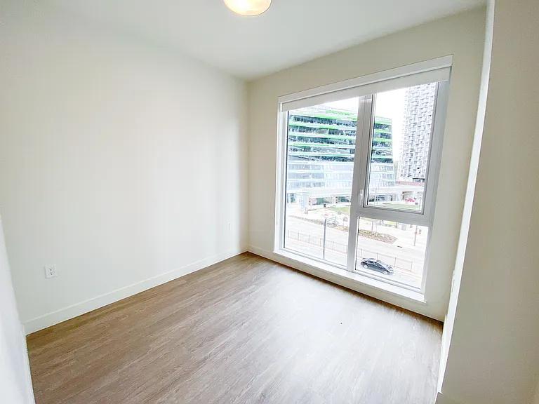 9873 King George Blvd — Photo 102