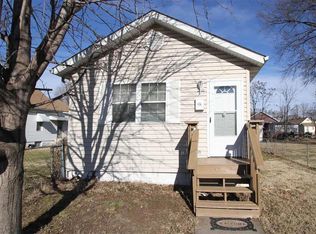 3915 Locust St, East Saint Louis, IL 62201