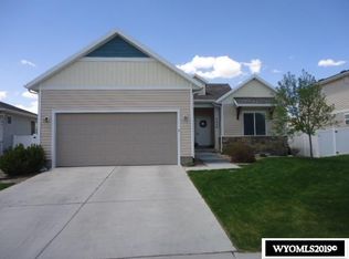 5920 Sun Ridge Dr, Rock Springs, WY 82901