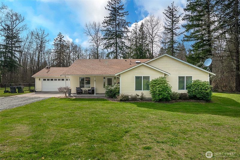 3rd image of 30714 118th Avenue E