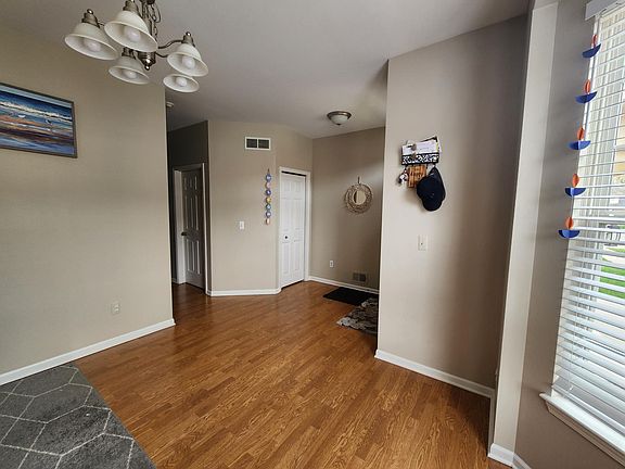 3rd image of 48757 Stonebriar Dr #48757