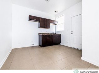 816 W 72nd St APT 2, Chicago, IL 60621