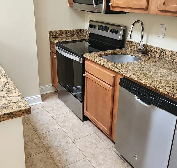 1809 Belmont Rd NW — Photo 12