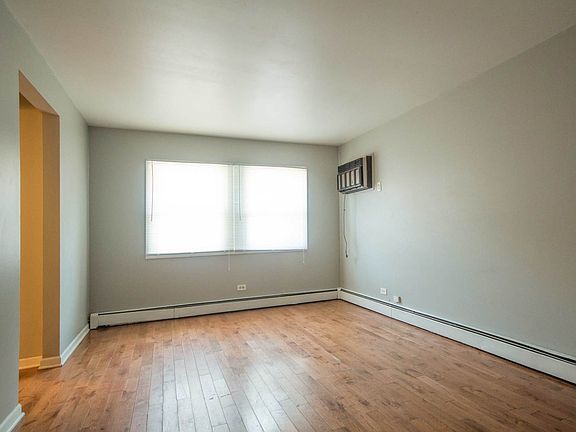 4th image of 127 S Whispering Hills Dr APT A