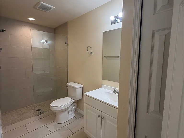 1622 SW 33rd St — Photo 13