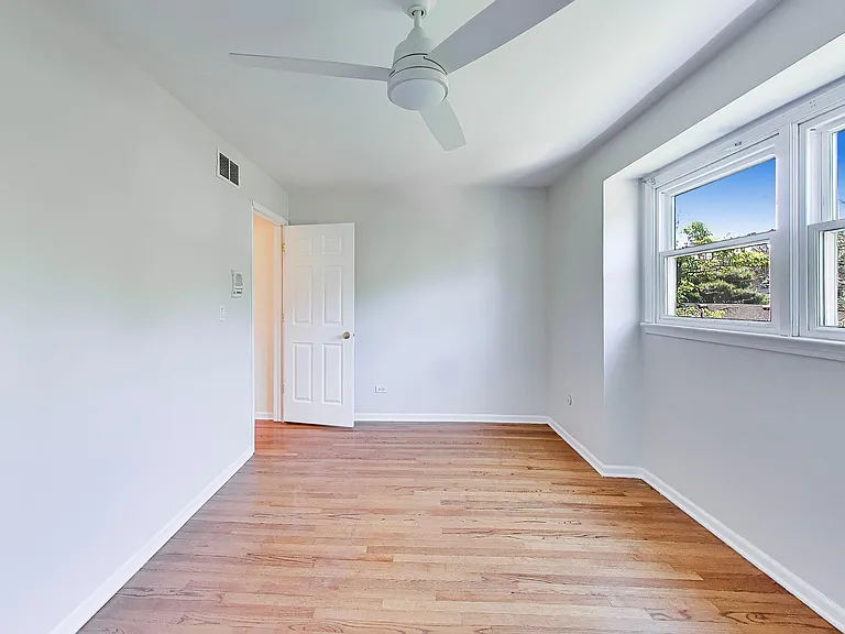 1526 Carrol Ct — Photo 16