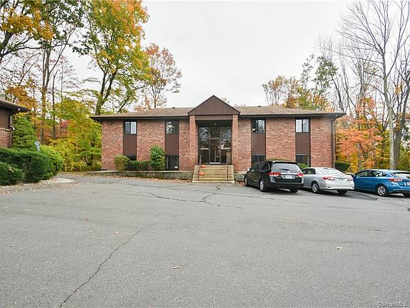 4th image of 111 Hartford Tpke