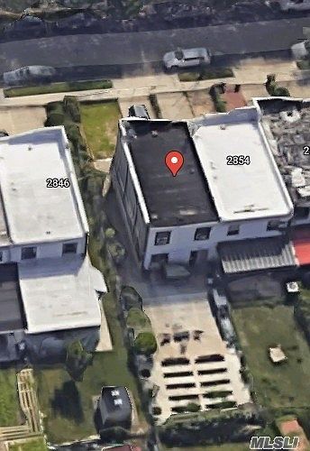 2nd image of 2852 W 31st St