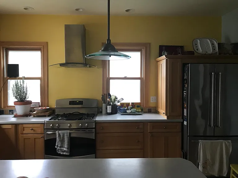 2328 Willard Ave — Photo 8
