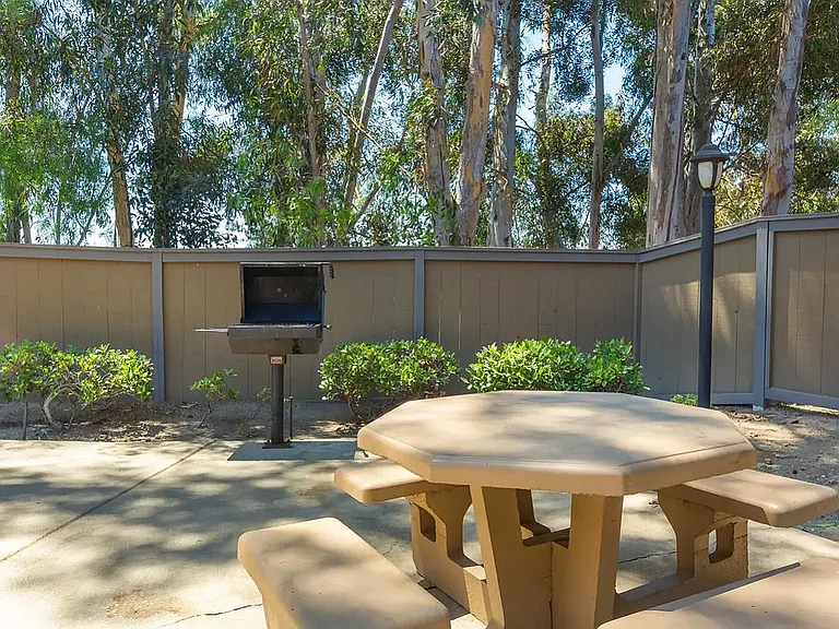 Elan - Scripps Terrace — Photo 7