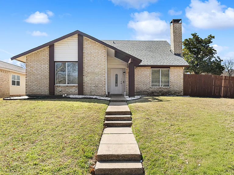 6021 Jester Dr — Photo 3