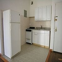 4th image of 242 W 104th St