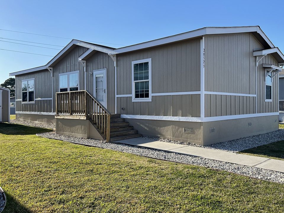 1st image of 920 Century Plaza Dr #561