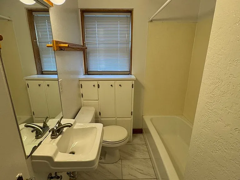 3921 W Ridge Rd — Photo 14