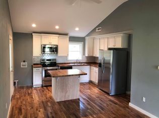 1225 W Bailey Dr, Fayetteville, AR 72701
