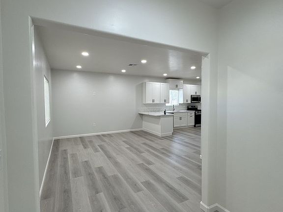 4th image of 30566 Ivy Rd