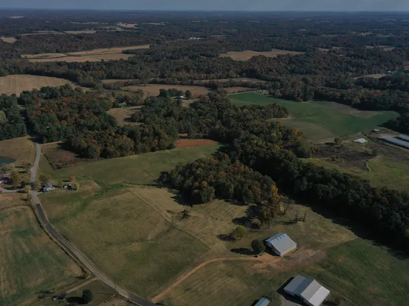 963 Millers Chapel Rd, Mayfield, KY 42066