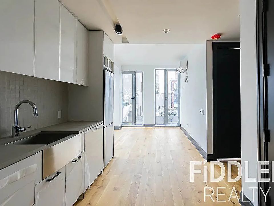 1st image of 42-22 27th St #502