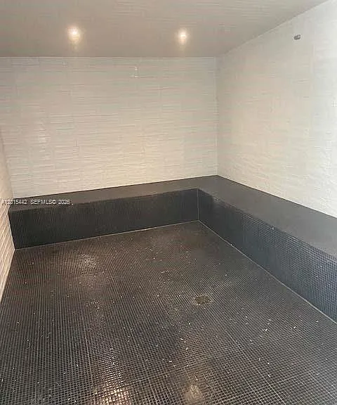 45 SW 9th St #1007 — Photo 51