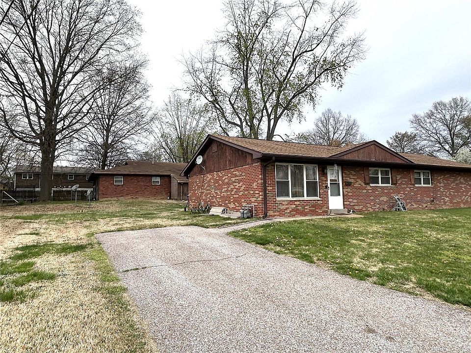 2nd image of 301 Marla Kay Dr