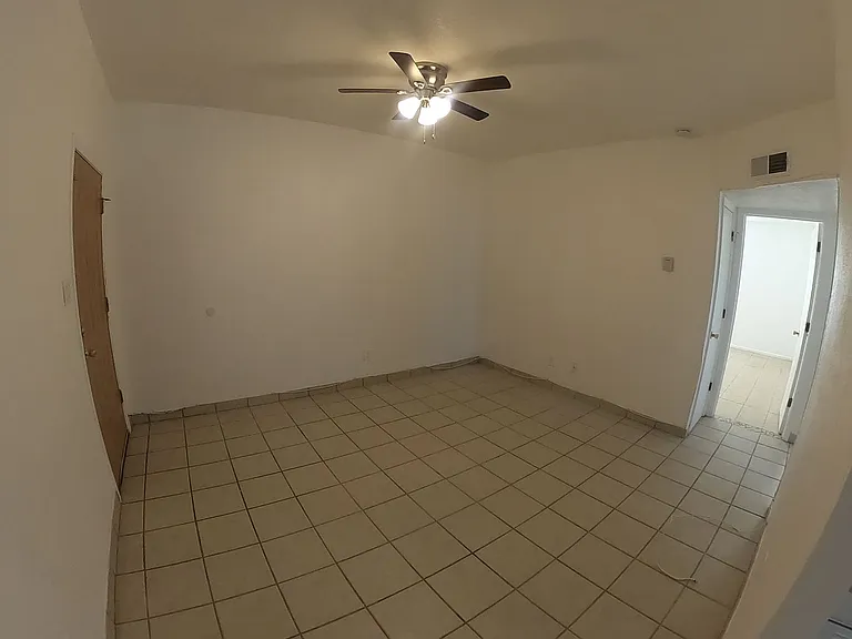 305 N Almendra St — Photo 13