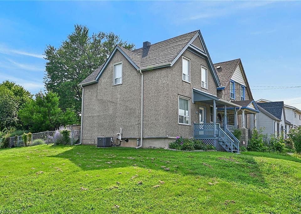 1st image of 230 Picton St E