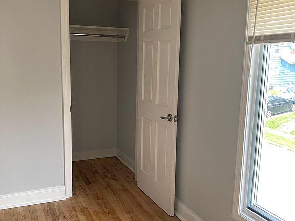 4th image of 16 Parsons St Floor 2