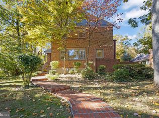 207 Poplar Dr, Falls Church, VA 22046