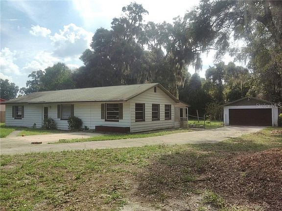 2nd image of 1225 N Sparkman Ave