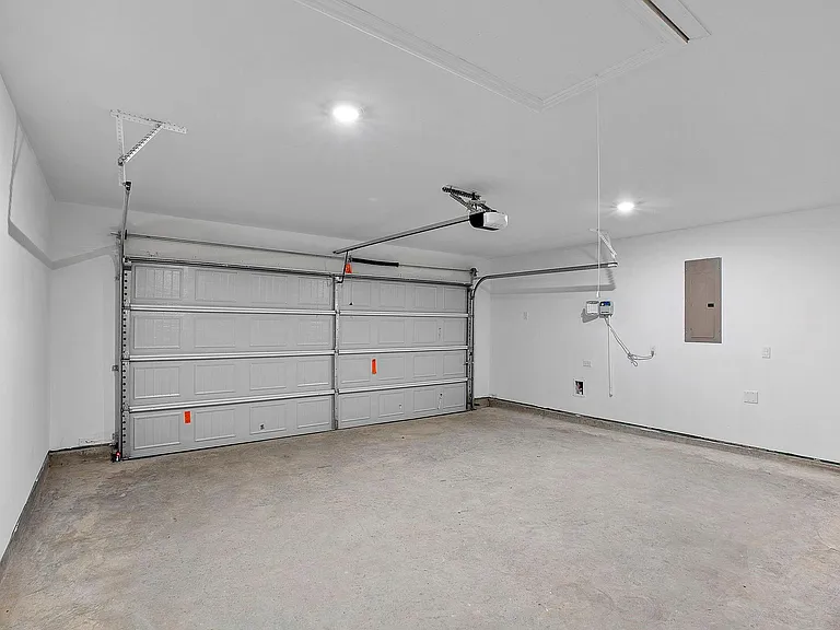 31546 Beacon Cove Trl — Photo 38