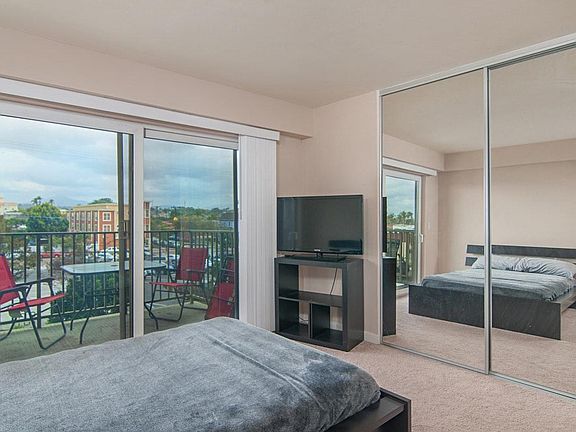 3rd image of 801 National City Blvd #333