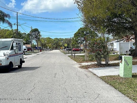 5th image of 2542 22nd St