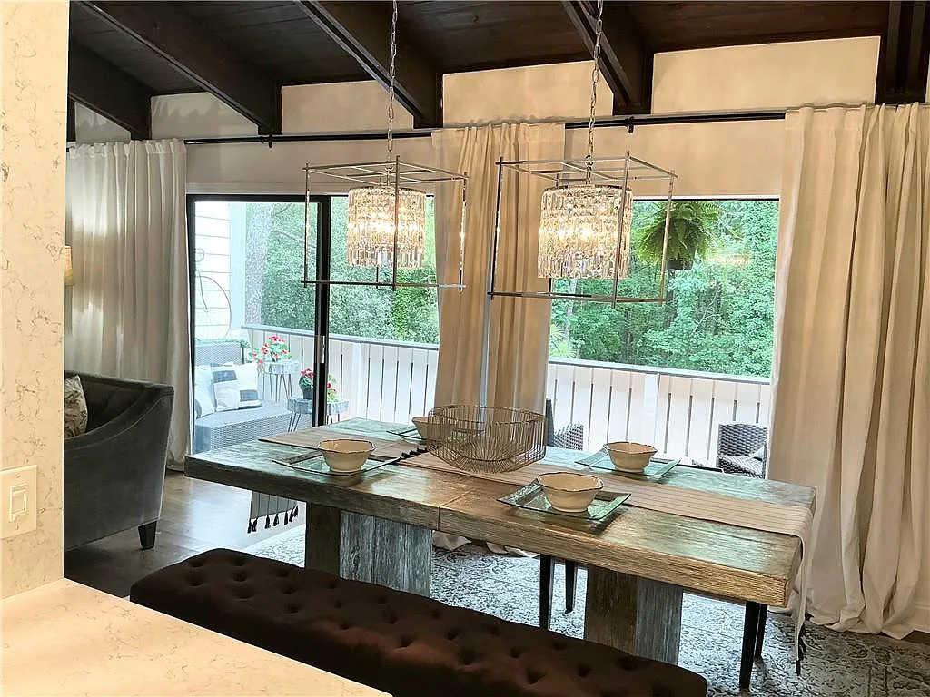 4 bed, 3.0 bath, 2312 sqft, $3,250 — Photo 3