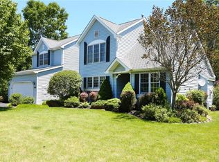 7027 Arrowhead Dr, Lockport, NY 14094