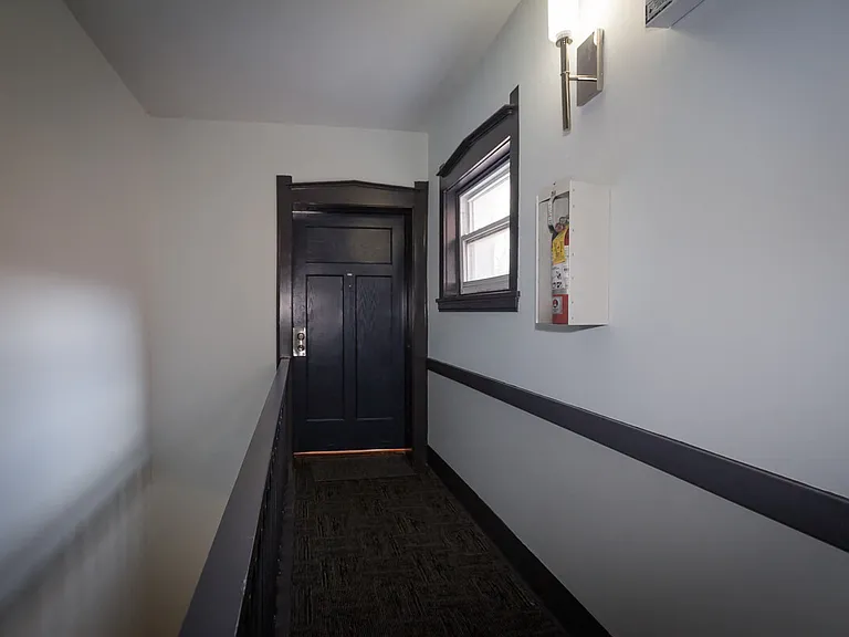 6922-24 N. Greenview Ave. — Photo 3