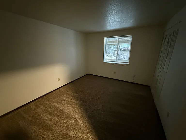 167 Indian Trail Rd — Photo 10