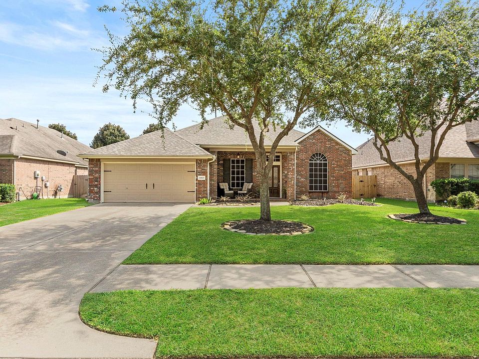 1st image of 26823 Lakeridge Park Lane