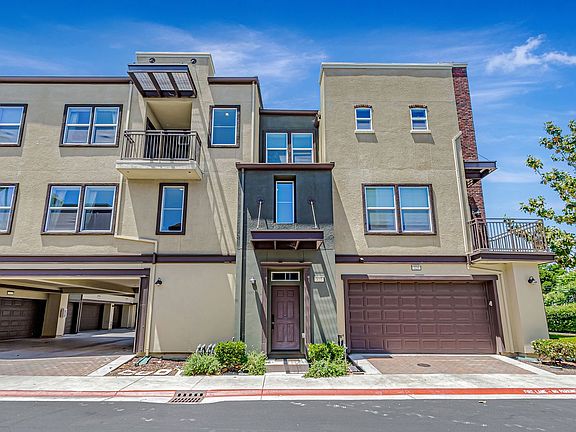 2nd image of 327 Bautista Pl