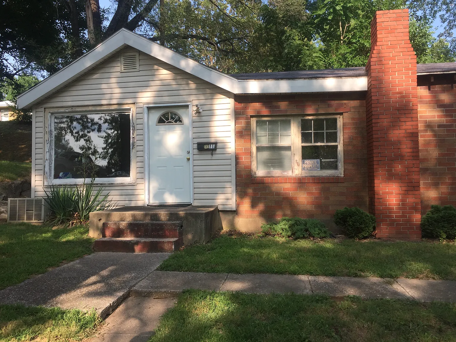 120 Cardot St photo 1