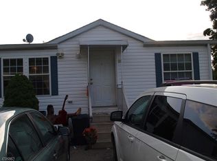 20 Skyview Dr, Franklin, NJ 07416