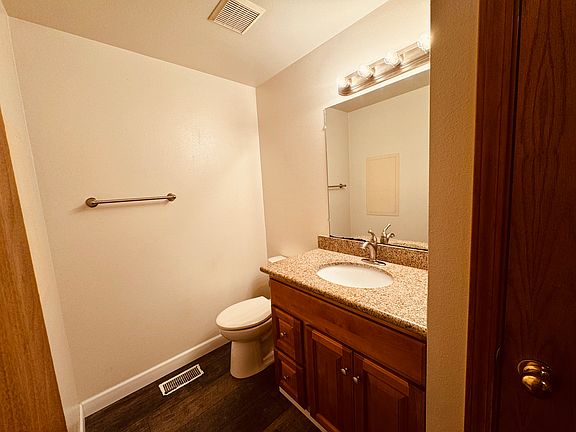 3rd image of 4912 NE 118th Ct