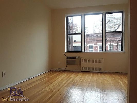 2nd image of 409 E 88th St APT 5A