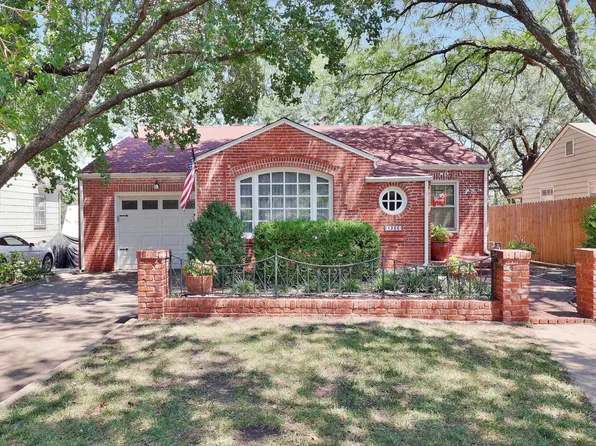 1226 Euclid St, Augusta, KS 67010